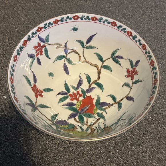 Large antique Chinese rice bowl